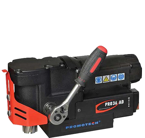 Arriendo diario del taladro magnético de perfil bajo Promotech PRO-36 AD: 176 mm de altura, 9 kg, perfora hasta ø 36 mm. Cotiza por WhatsApp.