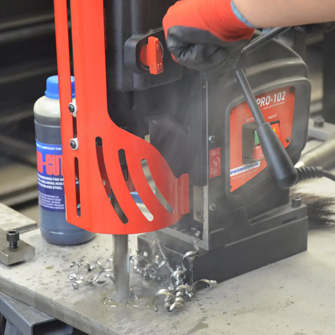 Taladro Magnético PROMOTECH PRO-102 | Equipo Industrial 4 Velocidades para Perforación en Acero 2