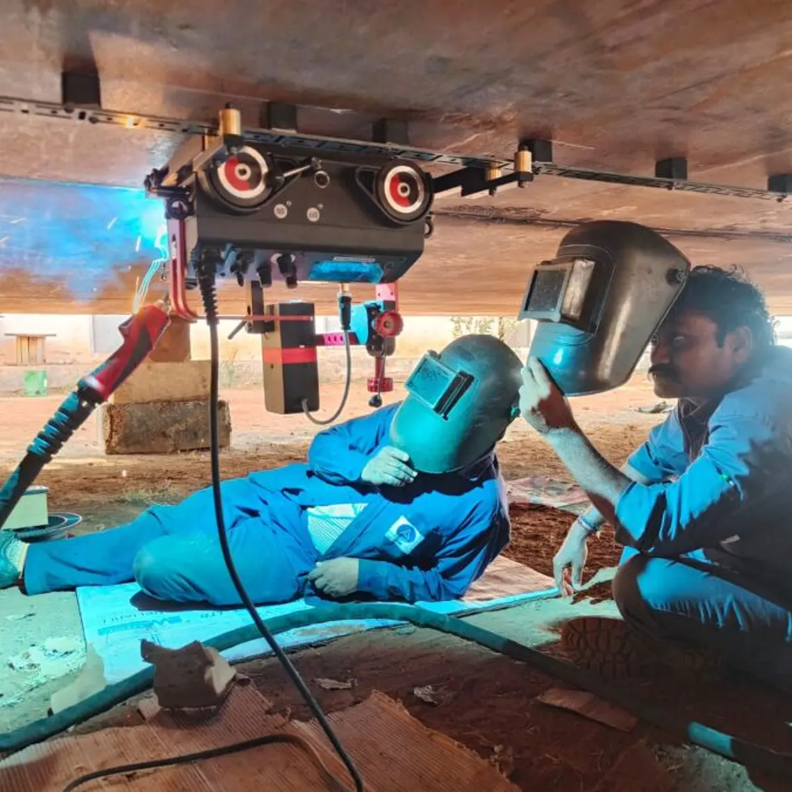 Tractor de Soldadura PROMOTECH LIZARD | Equipo Automático Programable para Soldadura Industrial 7