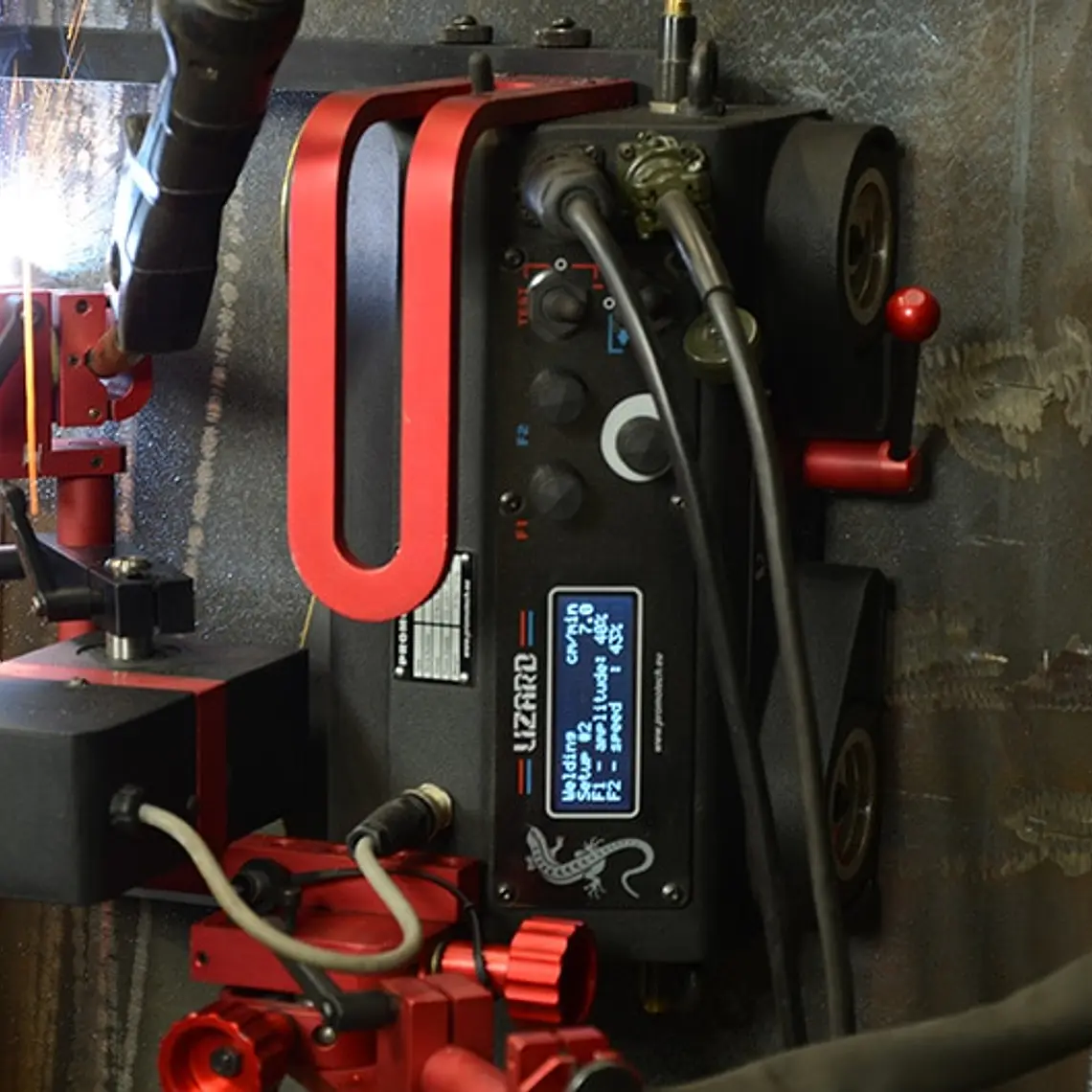 Tractor de Soldadura PROMOTECH LIZARD | Equipo Automático Programable para Soldadura Industrial 8