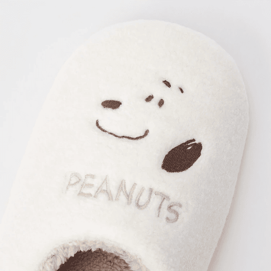 Pantuflas Snoopy - Uniqlo