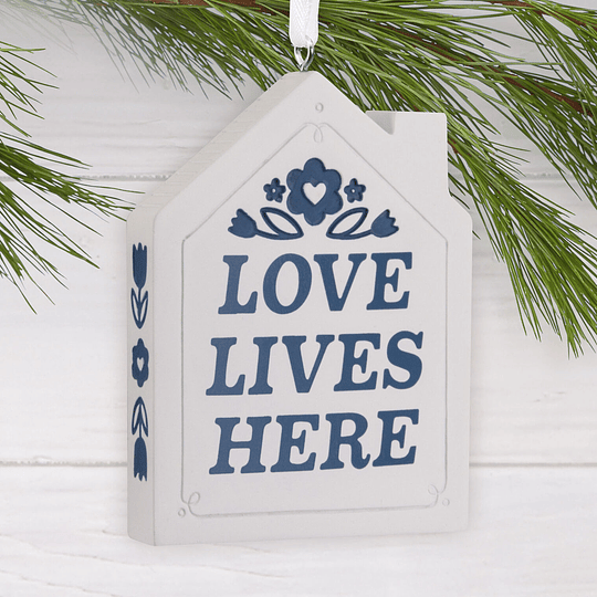 Hallmark Ornament I Love Lives Here House