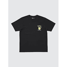 Preventa Polera Uniqlo Pokemon 30th anniversary - Chubby Pikachu - Tallas Japonesas