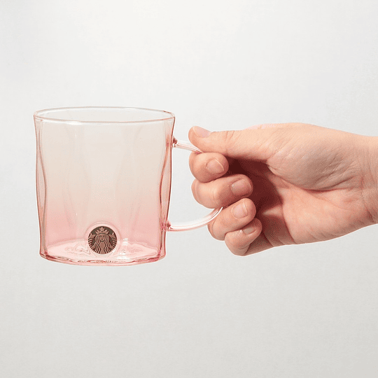 Preventa Starbucks | Sakura 2026 | Heat-Resistant Glass Mug Medal Pink Gradient 355ml