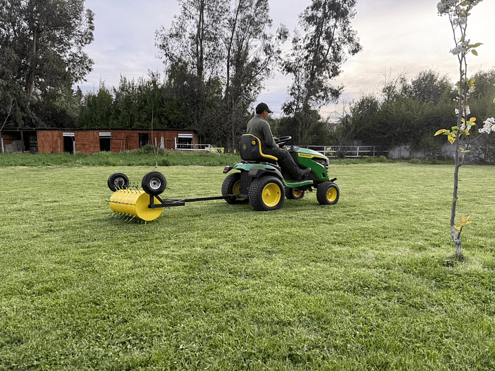 ¿Por qué es importante airear tu césped? 🌱