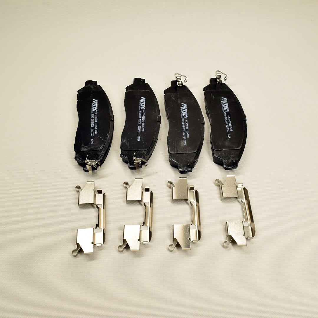 Pastillas de Freno Delanteras Cerámica Fritec México Nissan NP300 2015–2021 2
