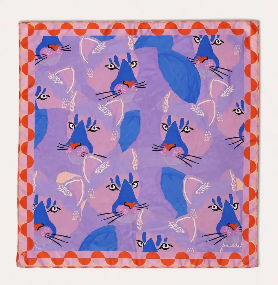 Pañuelo Puma 70 x 70 cm. 1