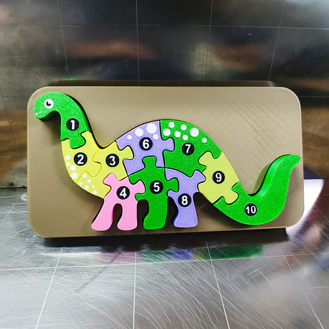 Puzzle dinosaurio cuello largo