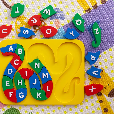 Puzzle serpiente alfabetica