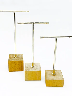 SET EXHIBIDOR ARETES
