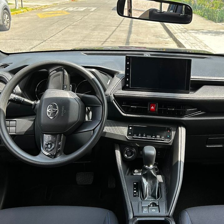 TOYOTA YARIS CROSS XI 1.5 CVT 2024 11