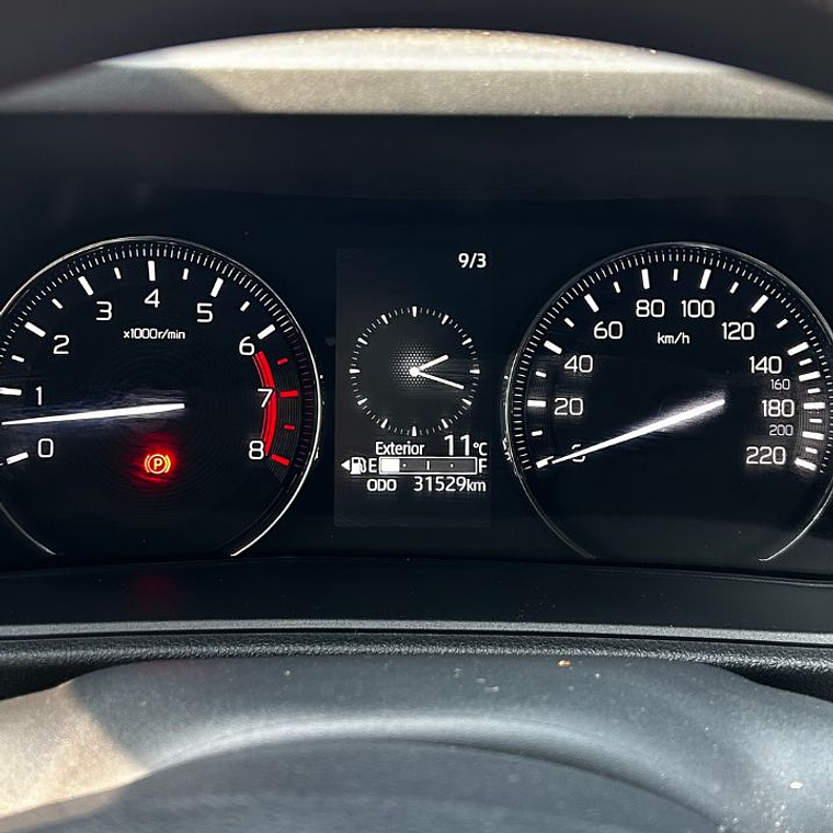 TOYOTA YARIS CROSS 1.5 XI 5MT 2024 8