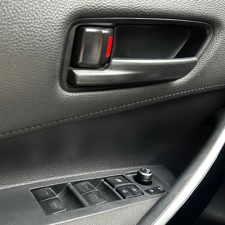 TOYOTA COROLLA XEI 2.0 2022 14