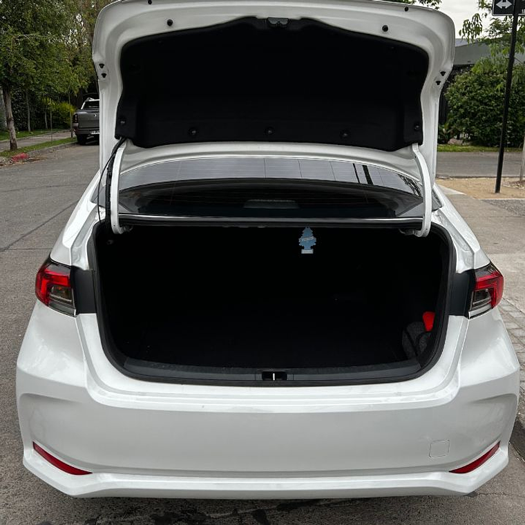 TOYOTA COROLLA XEI 2.0 2022 19