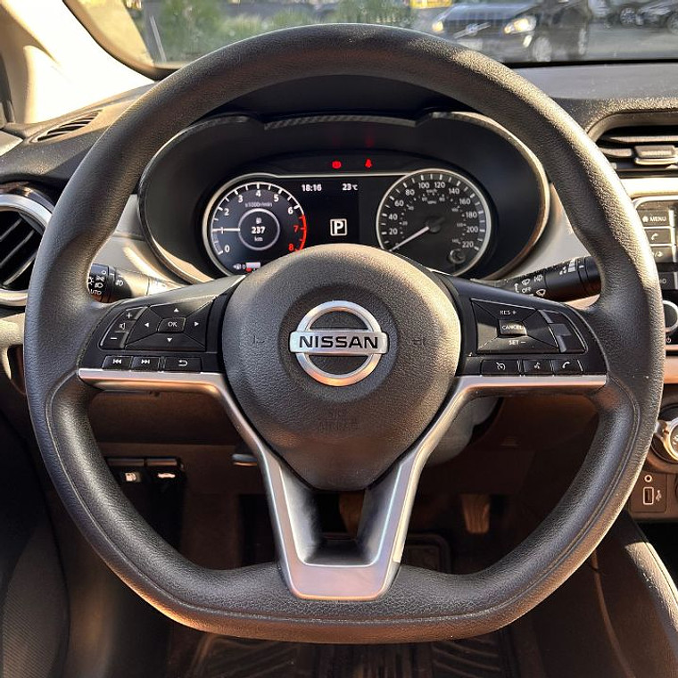 NISSAN VERSA CVT 1.6 2022 11