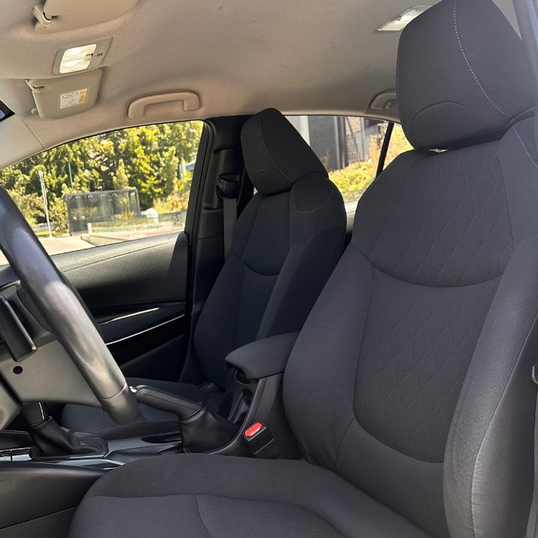 TOYOTA COROLLA XEI 2.0 2022 28