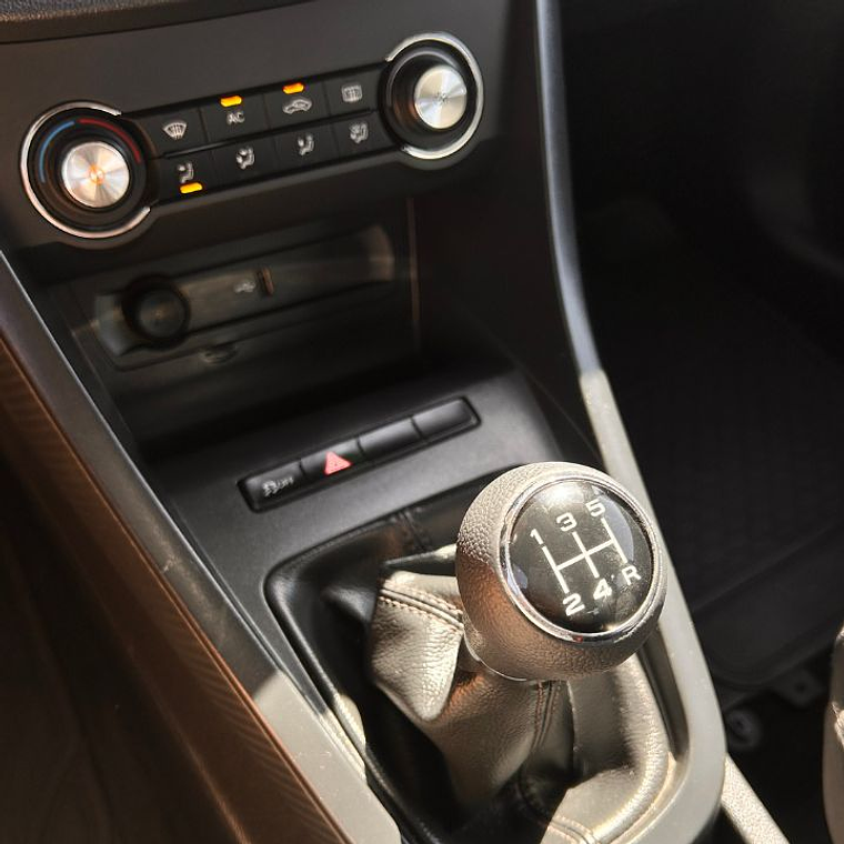 MG MG3 1.5L MT STD PLUS 2024 22