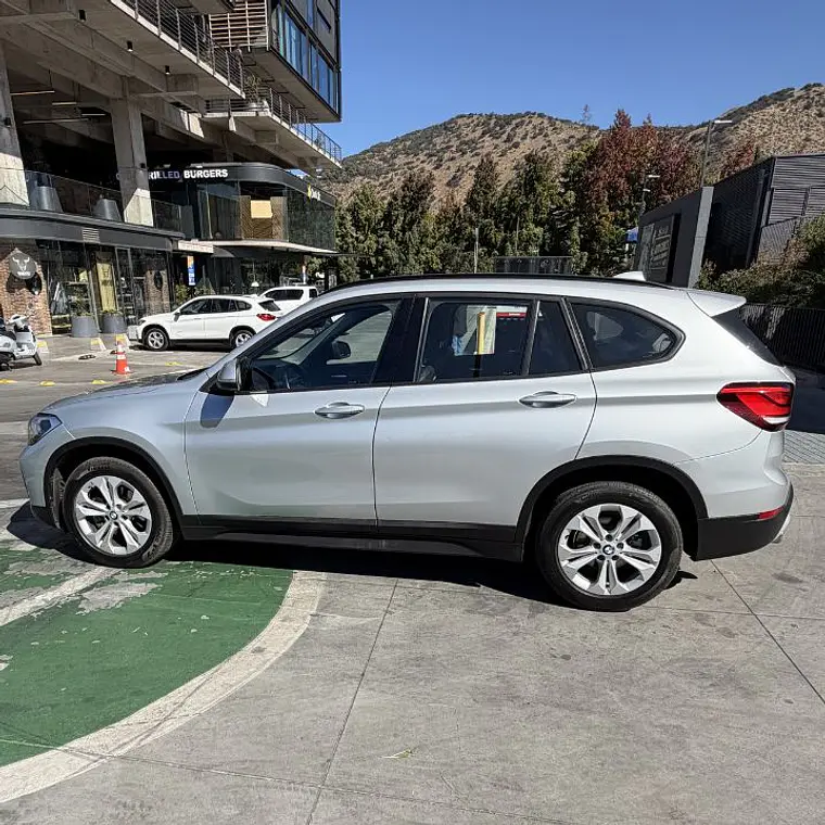 BMW X1 SDRIVE18I LCI 1.5 2021 9