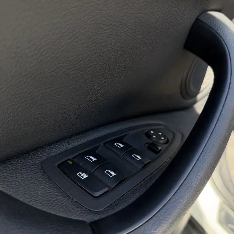 BMW X1 SDRIVE 18D 2.0 2018 22