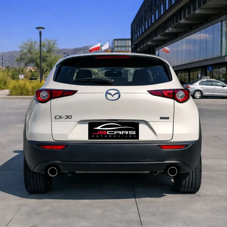 MAZDA CX30 2.O 2024 6