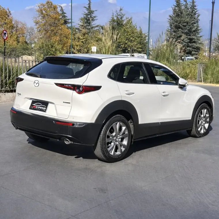 MAZDA CX30 2.O 2024 5