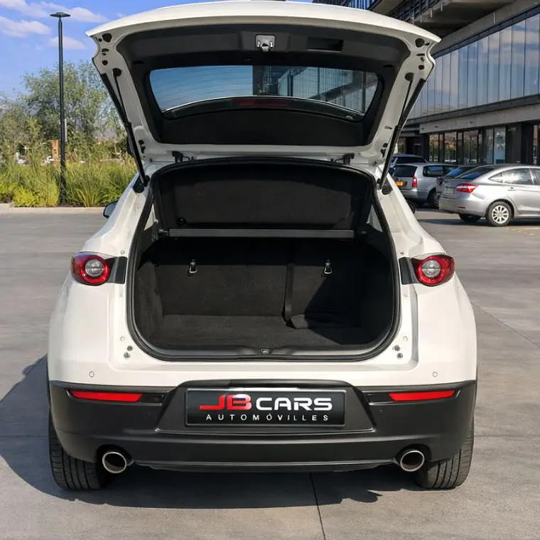 MAZDA CX30 2.O 2024 24