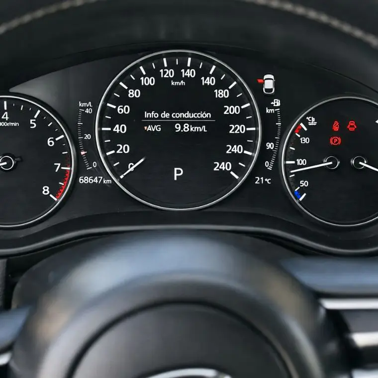 MAZDA CX30 2.O 2024 12