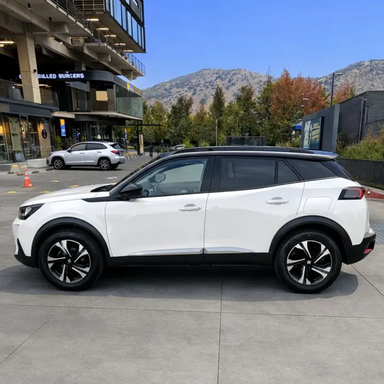 PEUGEOT 2008 PURETECH 130 EAT8 1.2 AUT 9