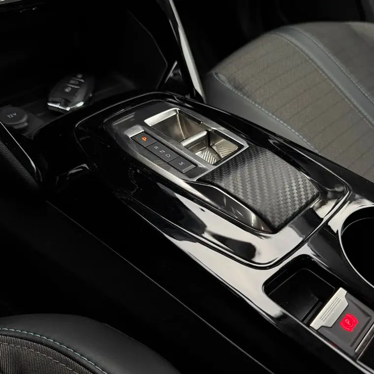 PEUGEOT 2008 PURETECH 130 EAT8 1.2 AUT 21