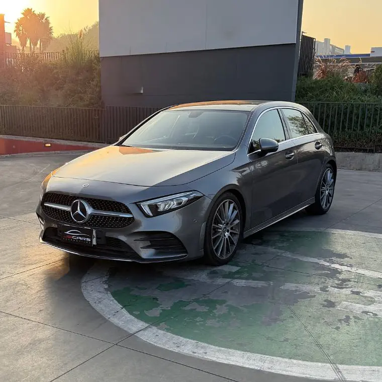 MERCEDES BENZ A250 AMG LINE 2.0 2023 2