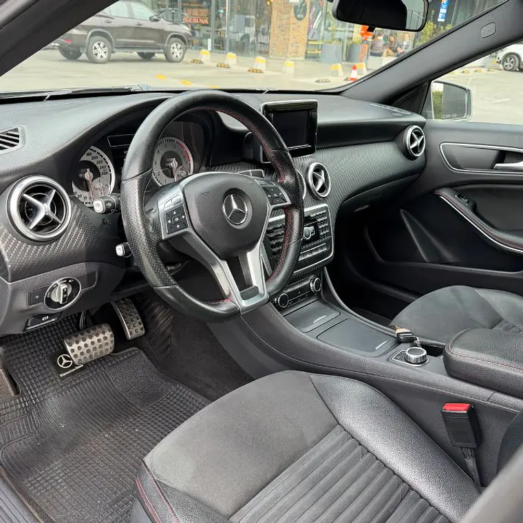 MERCEDES BENZ A200 BLUEEFFICIENCY 1.6 2016 10
