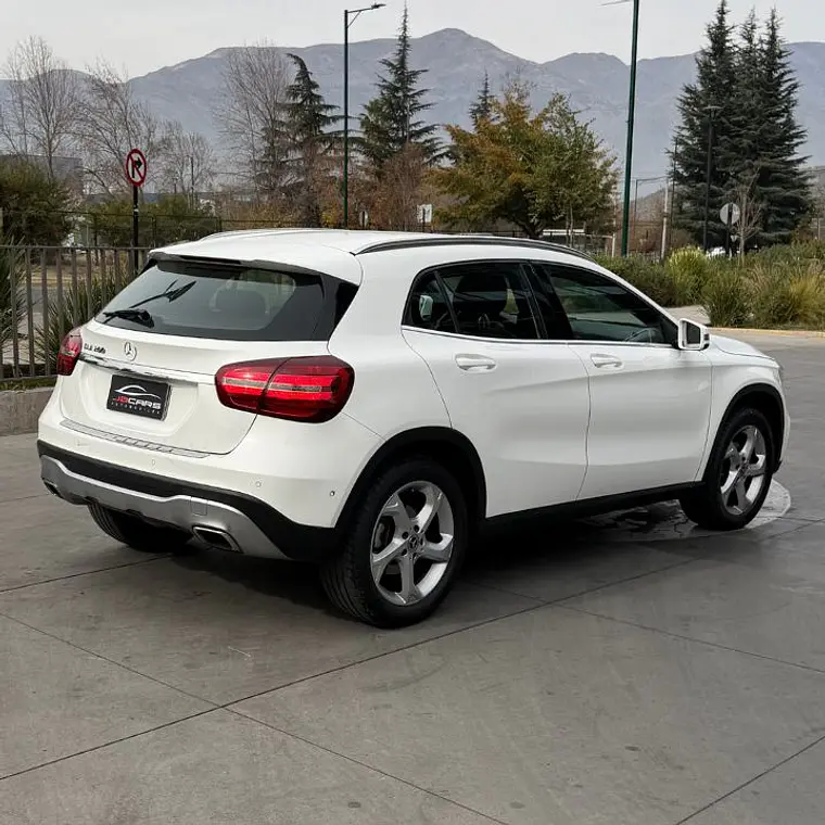 MERCEDES BENZ GLA 200 1.6 2019 5