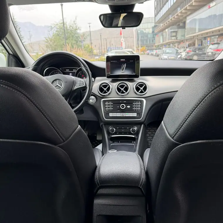 MERCEDES BENZ GLA 200 1.6 2019 21