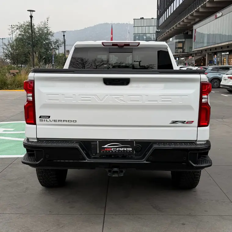 CHEVROLET SILVERADO SILVERADO CC 6.2L AT10 4X4 2023 6