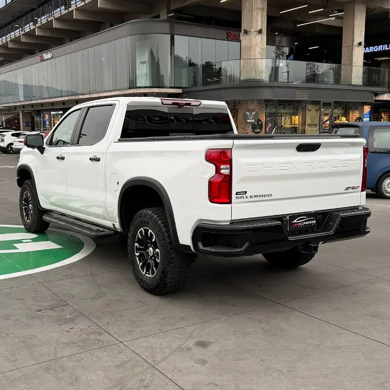 CHEVROLET SILVERADO SILVERADO CC 6.2L AT10 4X4 2023 7