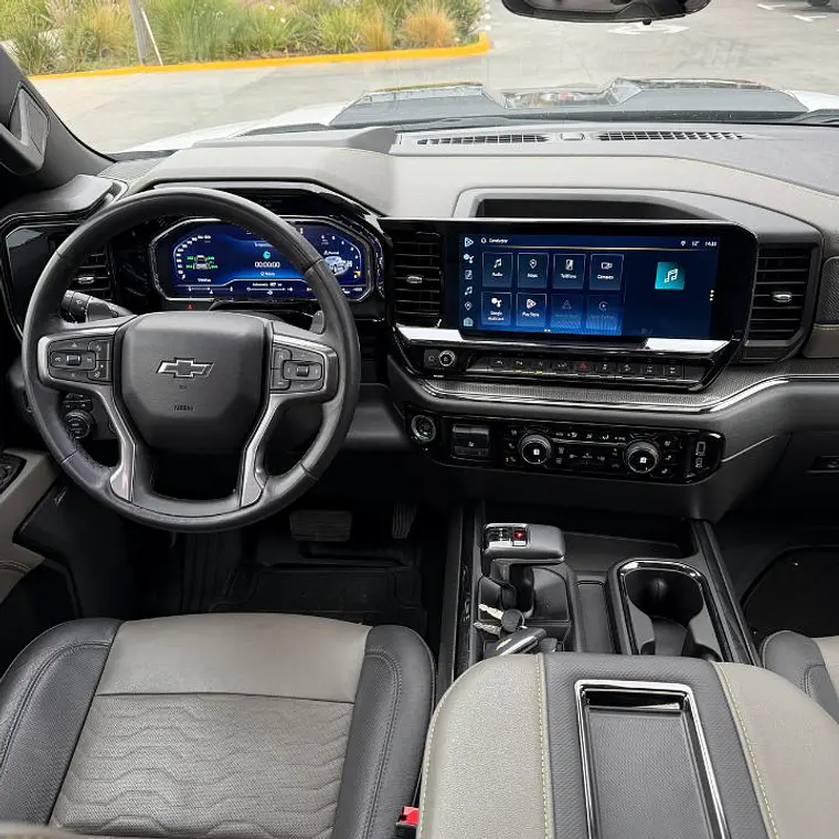 CHEVROLET SILVERADO SILVERADO CC 6.2L AT10 4X4 2023 14