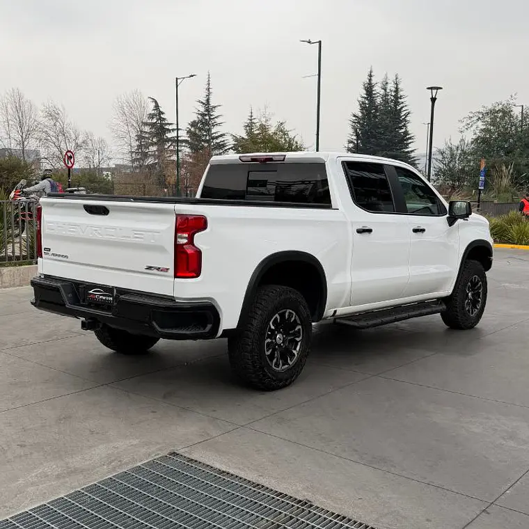 CHEVROLET SILVERADO SILVERADO CC 6.2L AT10 4X4 2023 5