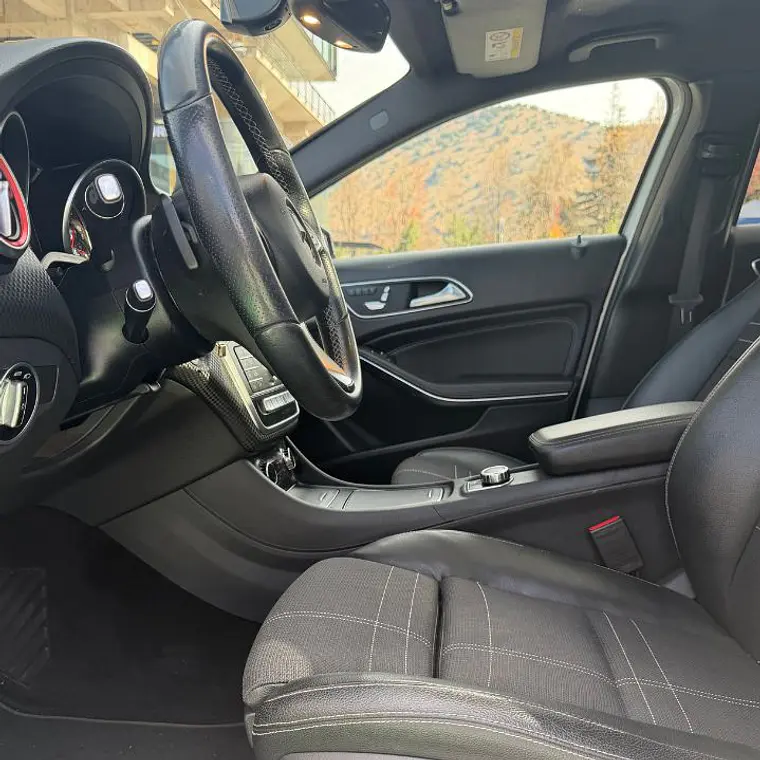 MERCEDES BENZ A200 D 2.0 2017   17