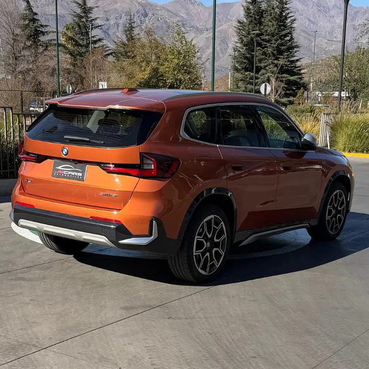 BMW X1 SDRIVE18I XLINE 1.5 2024 4
