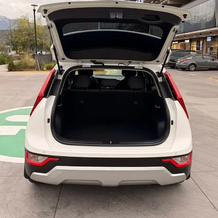 KIA NIRO LX HEV GDI 1.6 2023 21