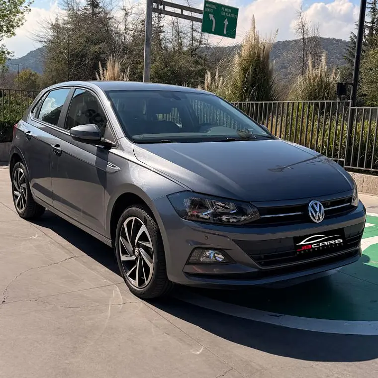 VOLKSWAGEN POLO HIGHLINE HB 1.6 2022 4