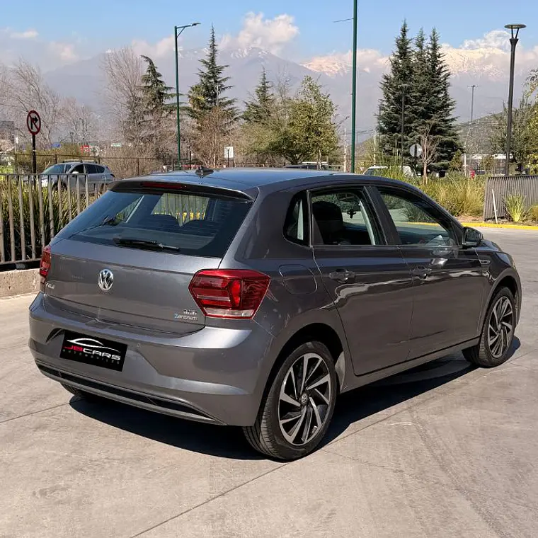 VOLKSWAGEN POLO HIGHLINE HB 1.6 2022 5