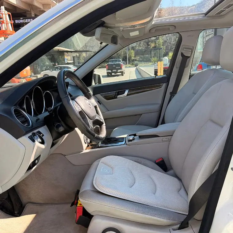 MERCEDES BENZ C180 CGI BLUE EFFICIENCY 2012 11