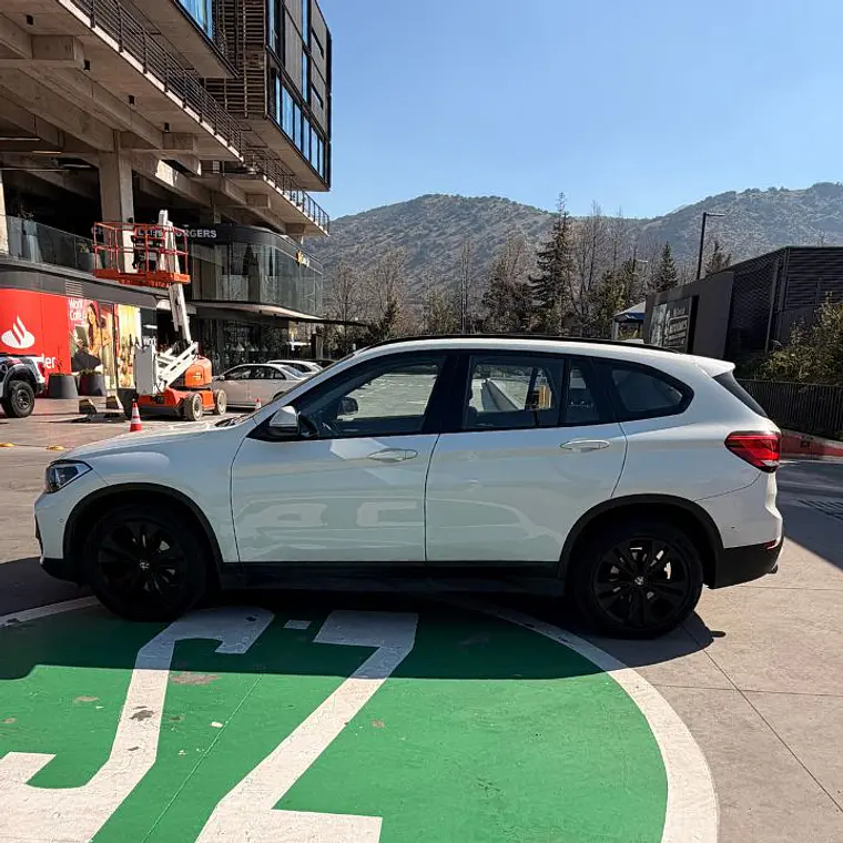 BMW X1 SDRIVE 18D NIGHT EDITION 2.0 2021 10