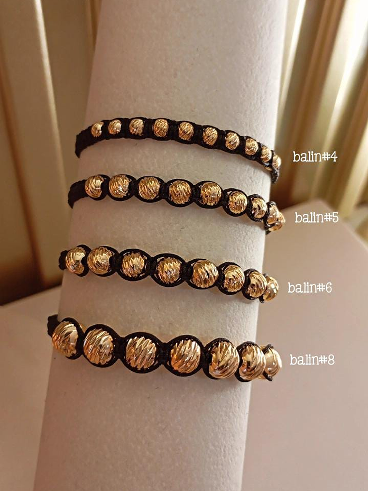 PULSERA CON BORDADO + BALINES 1