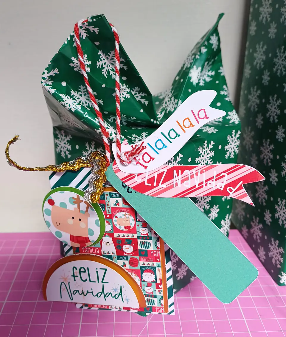 Tag Navideños en papel 3D pack 10 unidades 1