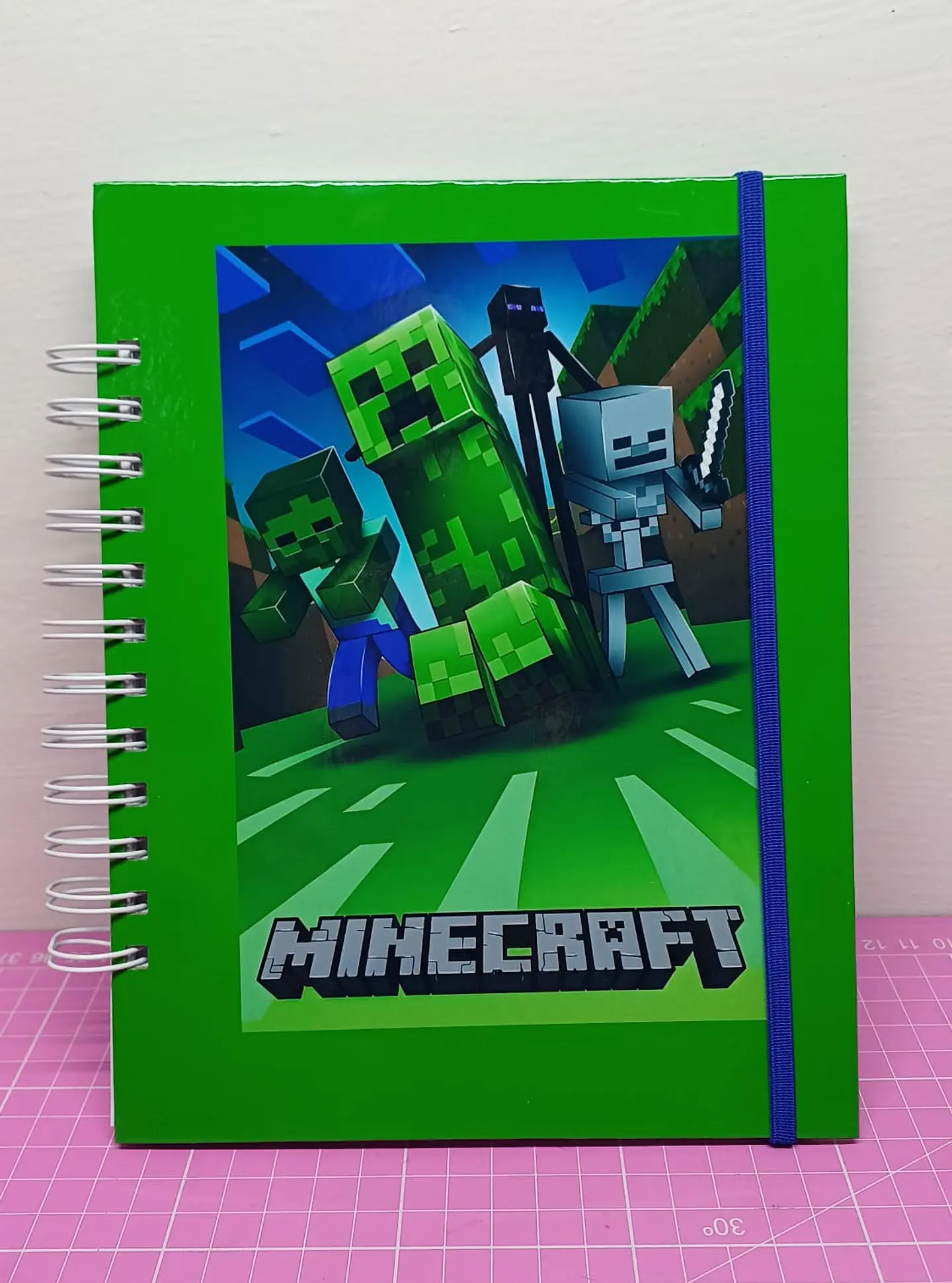 Libro para Colorear de Minecraft verde tamaño a5 1