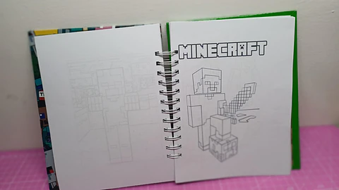 Libro para Colorear de Minecraft Rosa tamaño a5