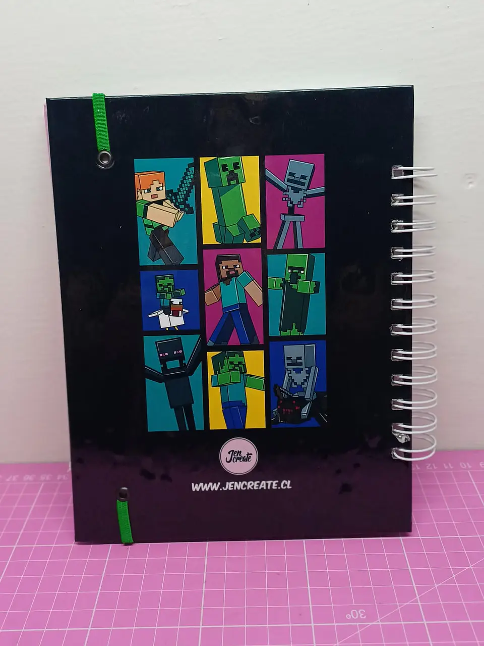 Libro para Colorear de Minecraft Rosa tamaño a5 3
