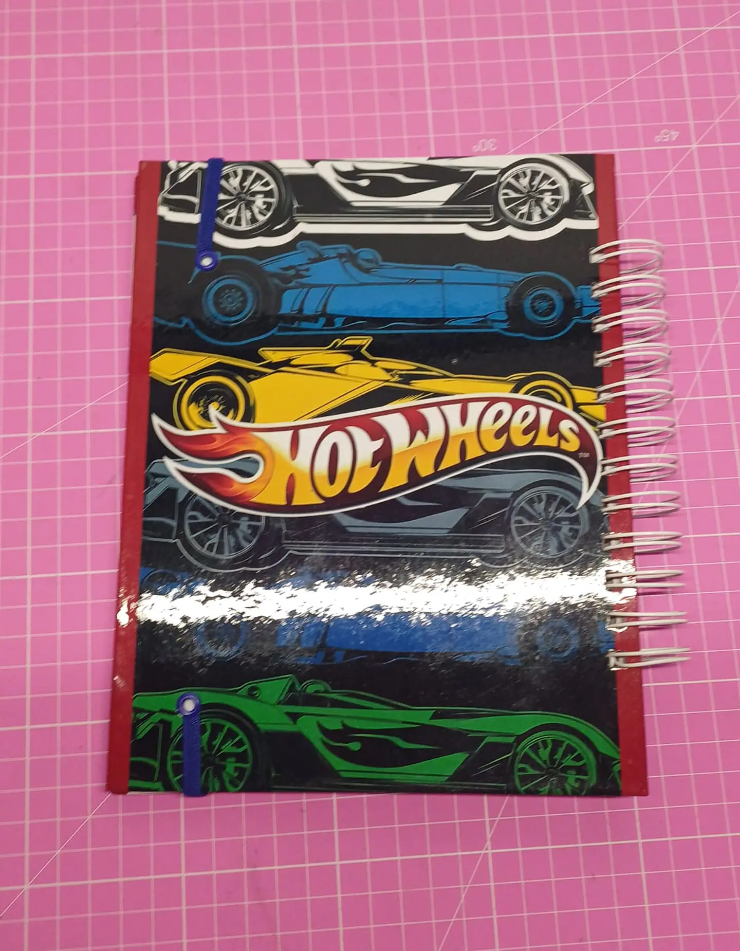 Libro para Colorear de Hotwheel rojo tamaño a5 3